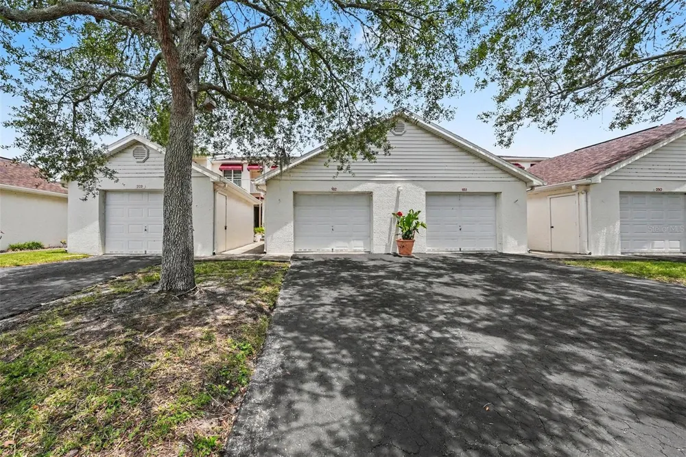 1400 WATER VIEW DRIVE W #102 Largo, FL 33771