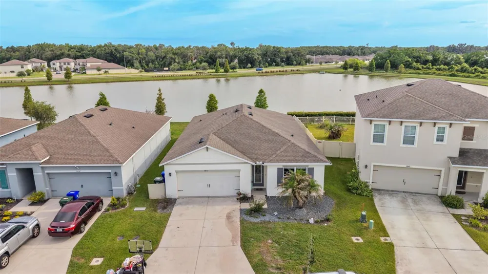 5853 ARLINGTON RIVER DRIVE Lakeland, FL 33811
