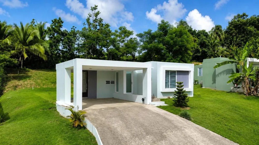 115 km 13.2 BO PUEBLO Rincon, PR 00677