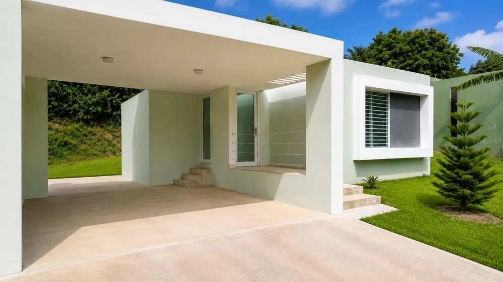 115 km 13.2 BO PUEBLO Rincon, PR 00677