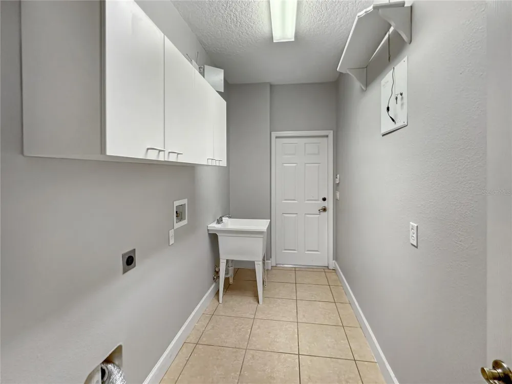 2770 REGAL PINE TRAIL Oviedo, FL 32766
