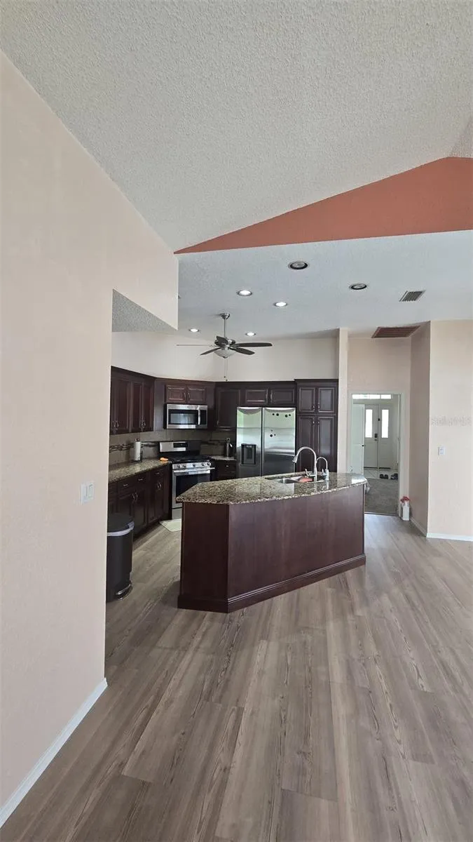 10431 36TH STREET Clearwater, FL 33762