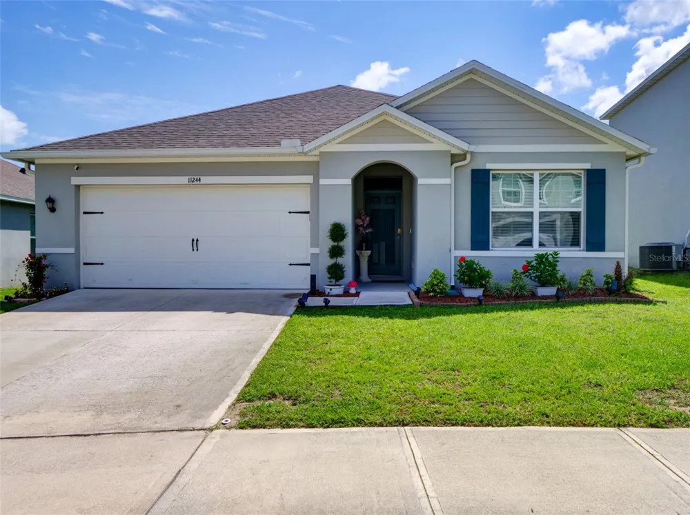 11244 AMBER RIDGE DRIVE Zellwood, FL 32798