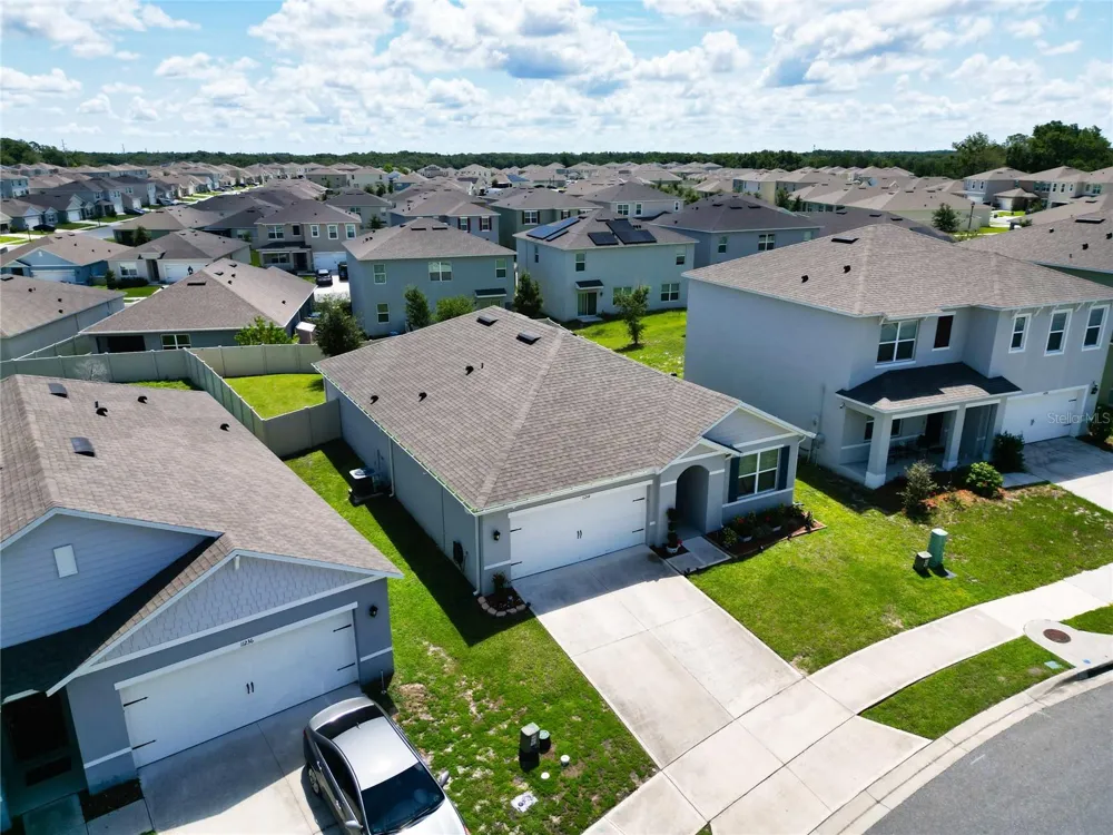 11244 AMBER RIDGE DRIVE Zellwood, FL 32798