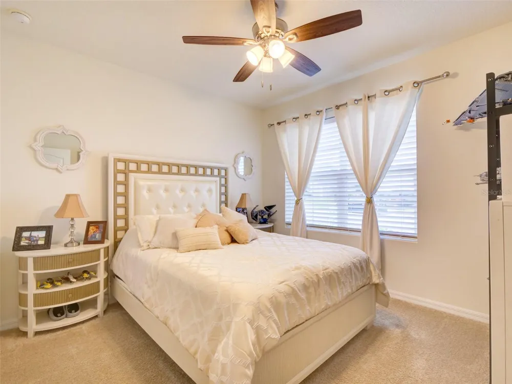 11244 AMBER RIDGE DRIVE Zellwood, FL 32798