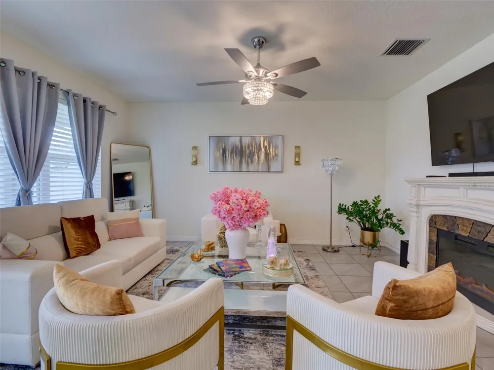 11244 AMBER RIDGE DRIVE Zellwood, FL 32798