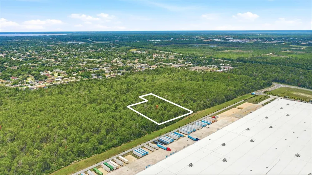 AMELIA (PAPER) AVENUE Deltona, FL 32725