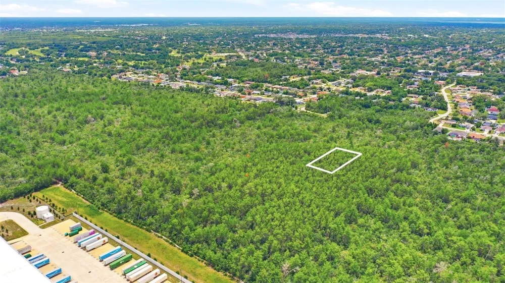 EDGEMONT (PAPER) AVENUE Deltona, FL 32725