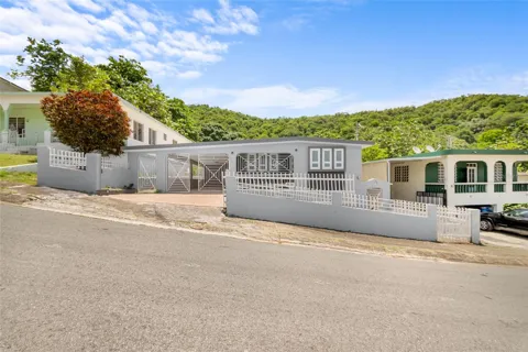 214 CALLE JOSE GAUTIER PARCELAS MARUEÑO