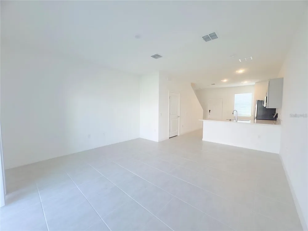 2852 SKYLINE LOOP Kissimmee, FL 34758