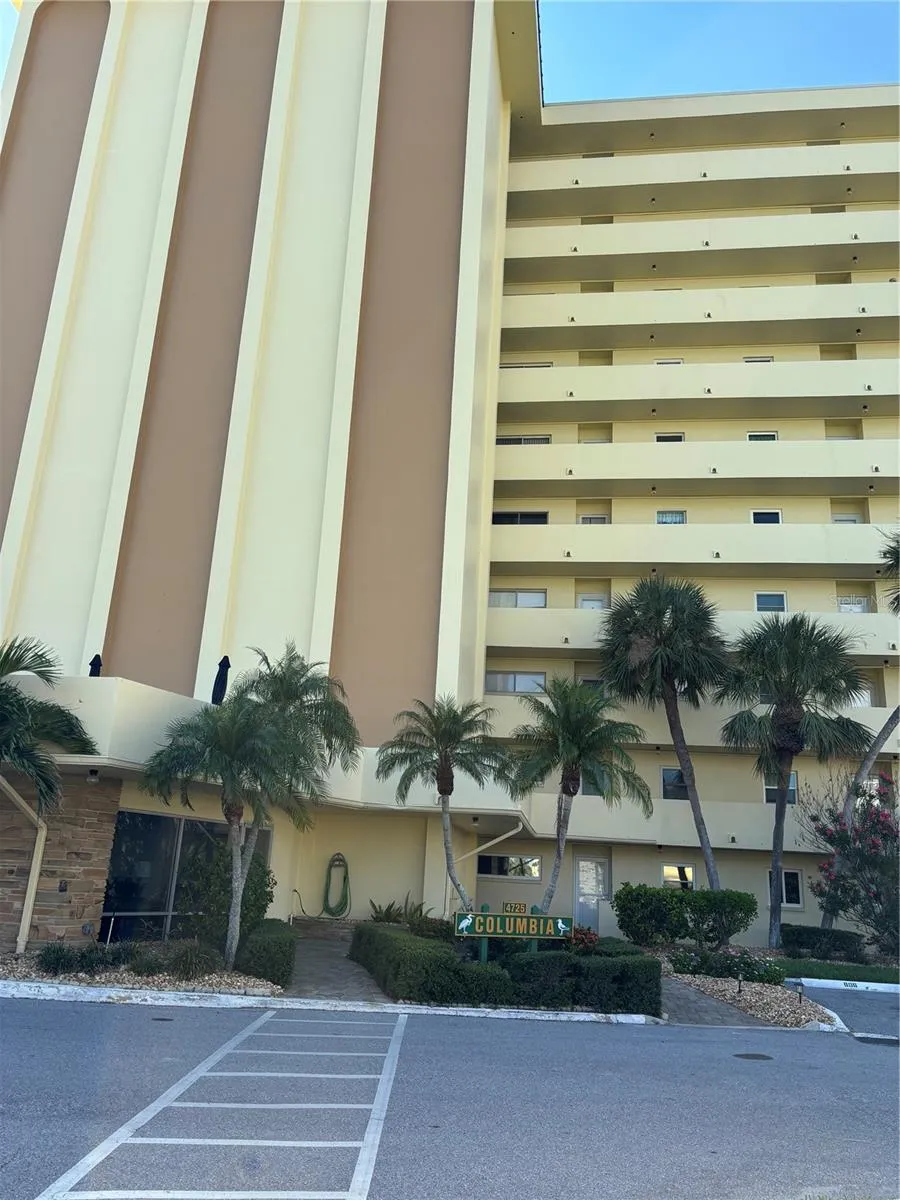 4725 COVE CIRCLE #104 Madeira Beach, FL 33708