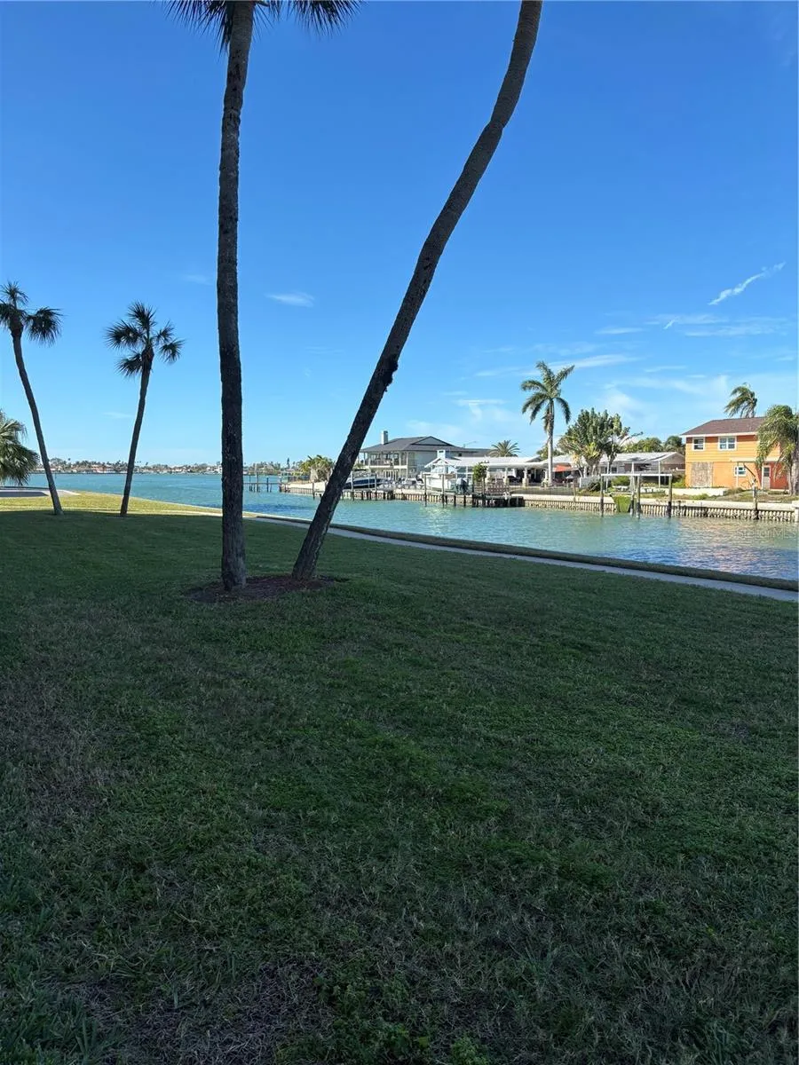 4725 COVE CIRCLE #104 Madeira Beach, FL 33708