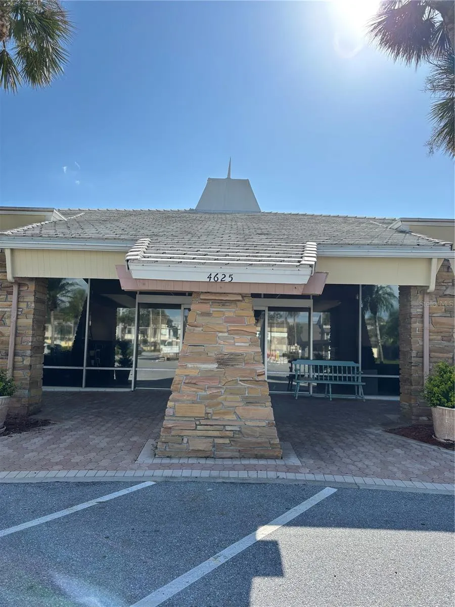 4725 COVE CIRCLE #104 Madeira Beach, FL 33708