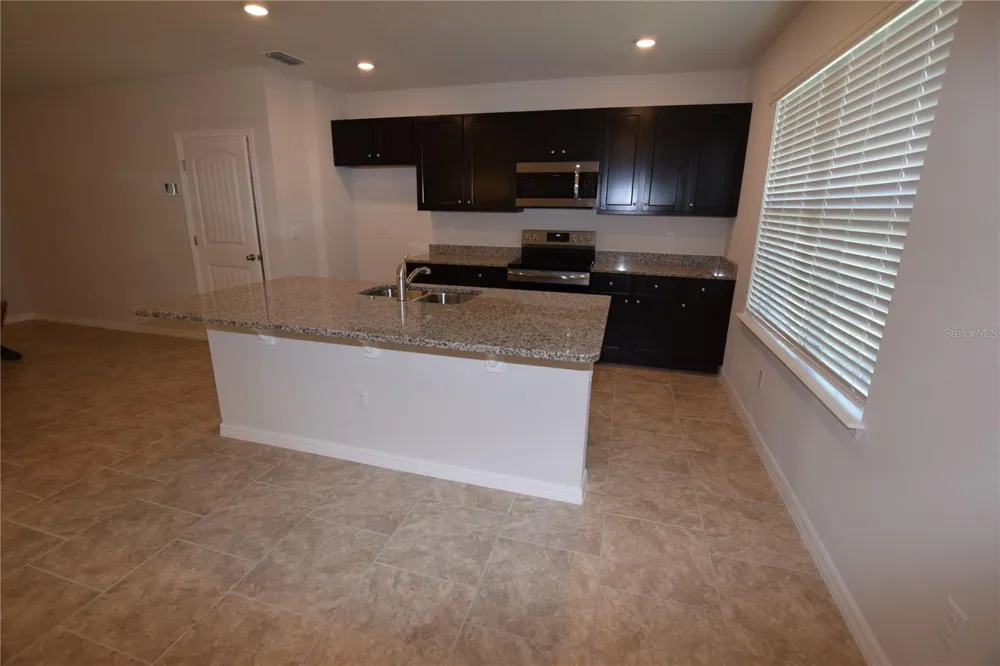 9496 BAUER ALLEY Winter Garden, FL 34787