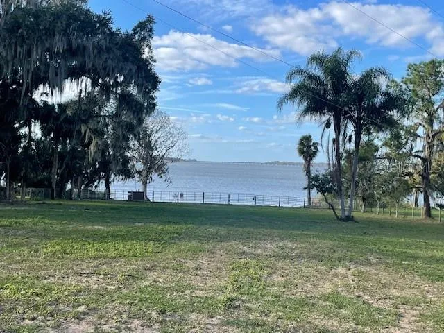 25800 WASHINGTON STREET Astatula, FL 34705