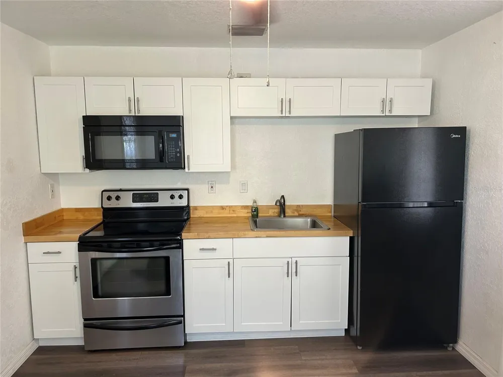 5521 5TH AVENUE St Petersburg, FL 33710