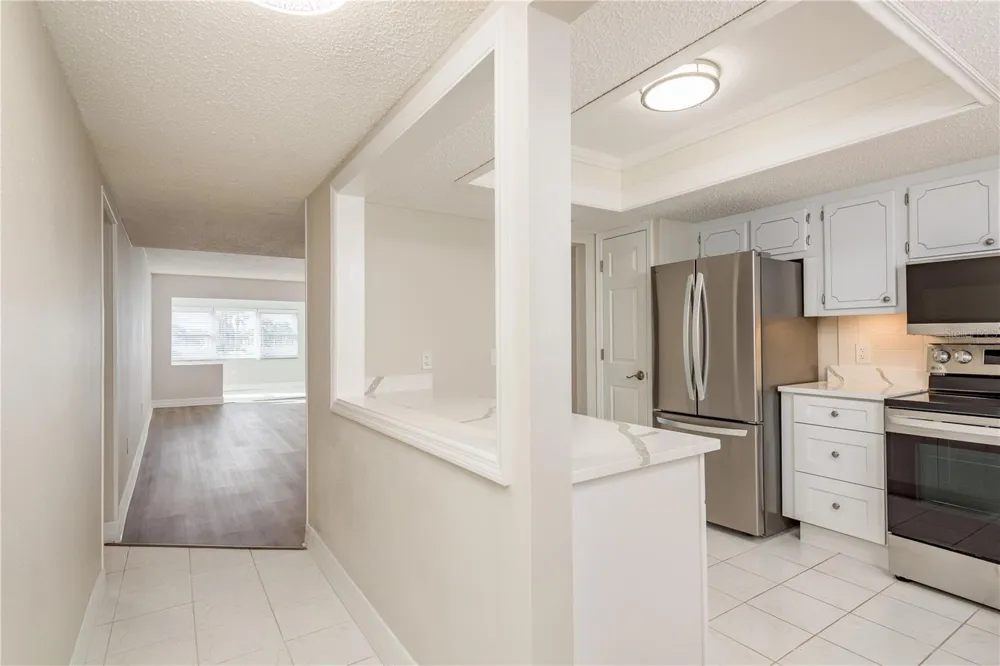 8 GLENCOE PLACE #104 Dunedin, FL 34698