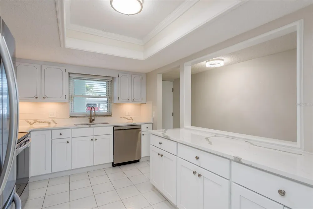 8 GLENCOE PLACE #104 Dunedin, FL 34698