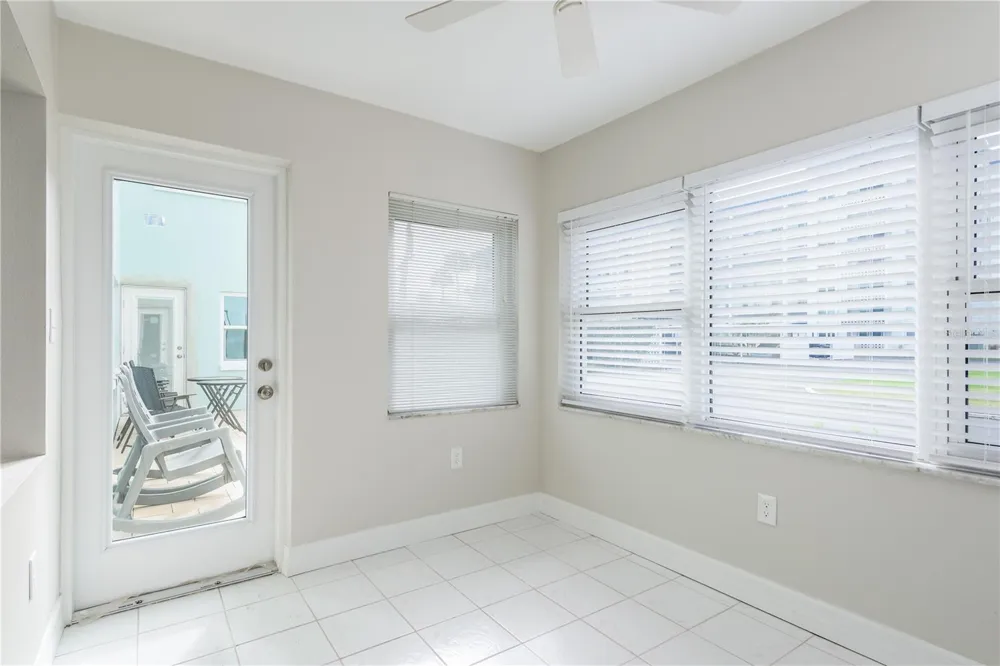 8 GLENCOE PLACE #104 Dunedin, FL 34698