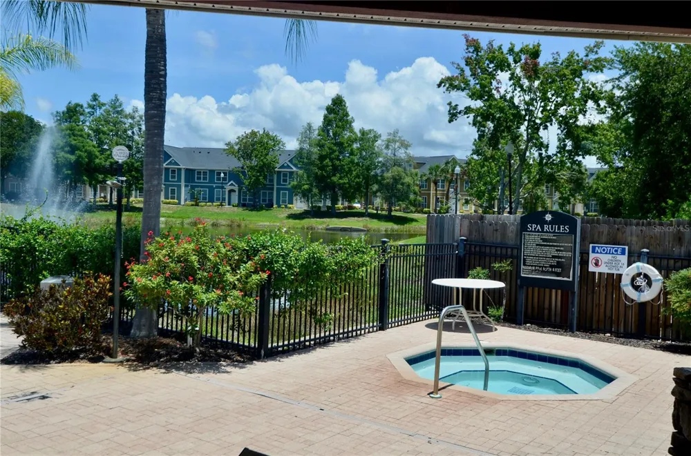 5621 BIDWELL PARKWAY #202 Sarasota, FL 34233