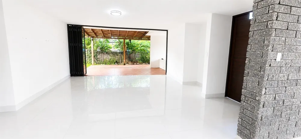 Urb Parkville AVE. LOPATEGUI Guaynabo, PR 00969