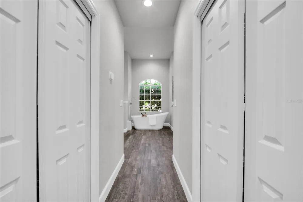 4931 TURTLE CREEK TRAIL Oldsmar, FL 34677