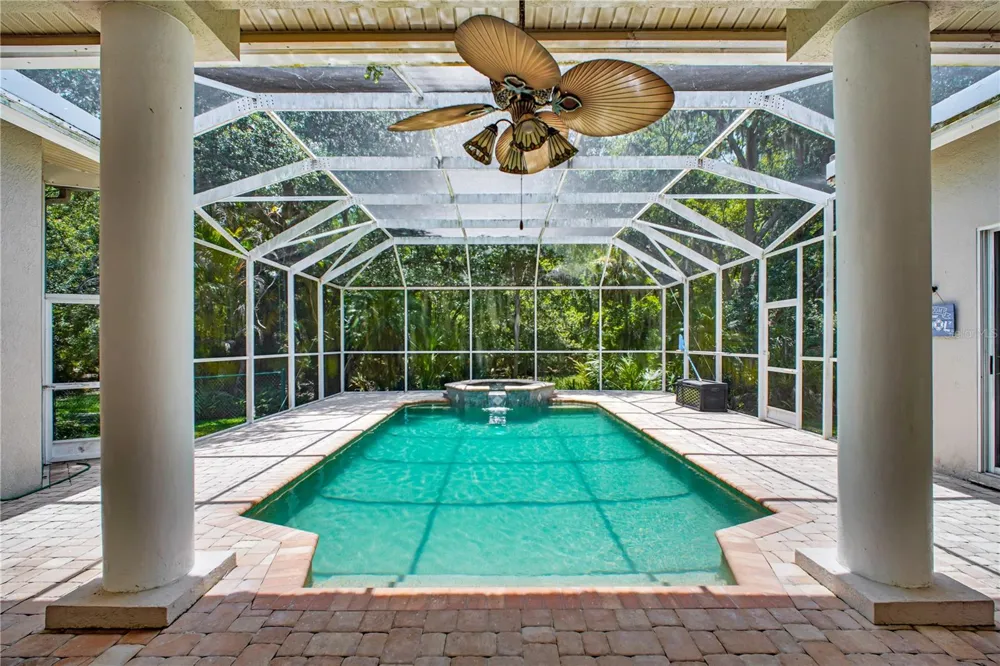 4931 TURTLE CREEK TRAIL Oldsmar, FL 34677