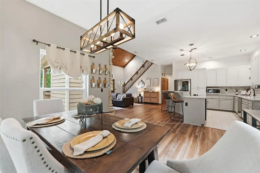 381 JUNGLE ROAD Geneva, FL 32732
