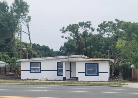 1024 W FAIRBANKS AVENUE