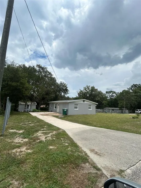 809 PLUMOSA AVENUE