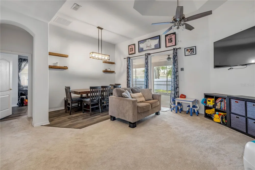 36624 GRAND ISLAND OAKS CIRCLE Grand Island, FL 32735