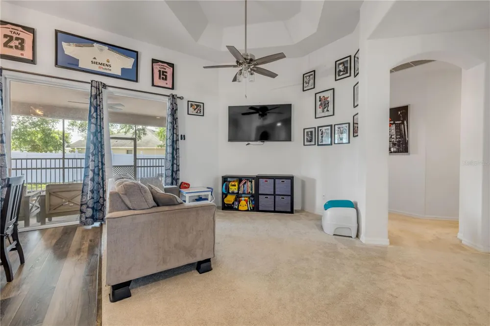 36624 GRAND ISLAND OAKS CIRCLE Grand Island, FL 32735
