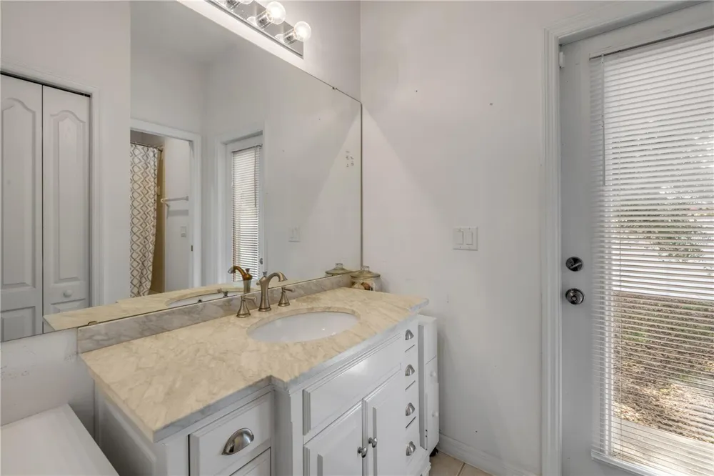 36624 GRAND ISLAND OAKS CIRCLE Grand Island, FL 32735