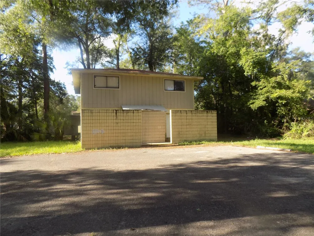 713 SW 69 STREET Gainesville, FL 32607
