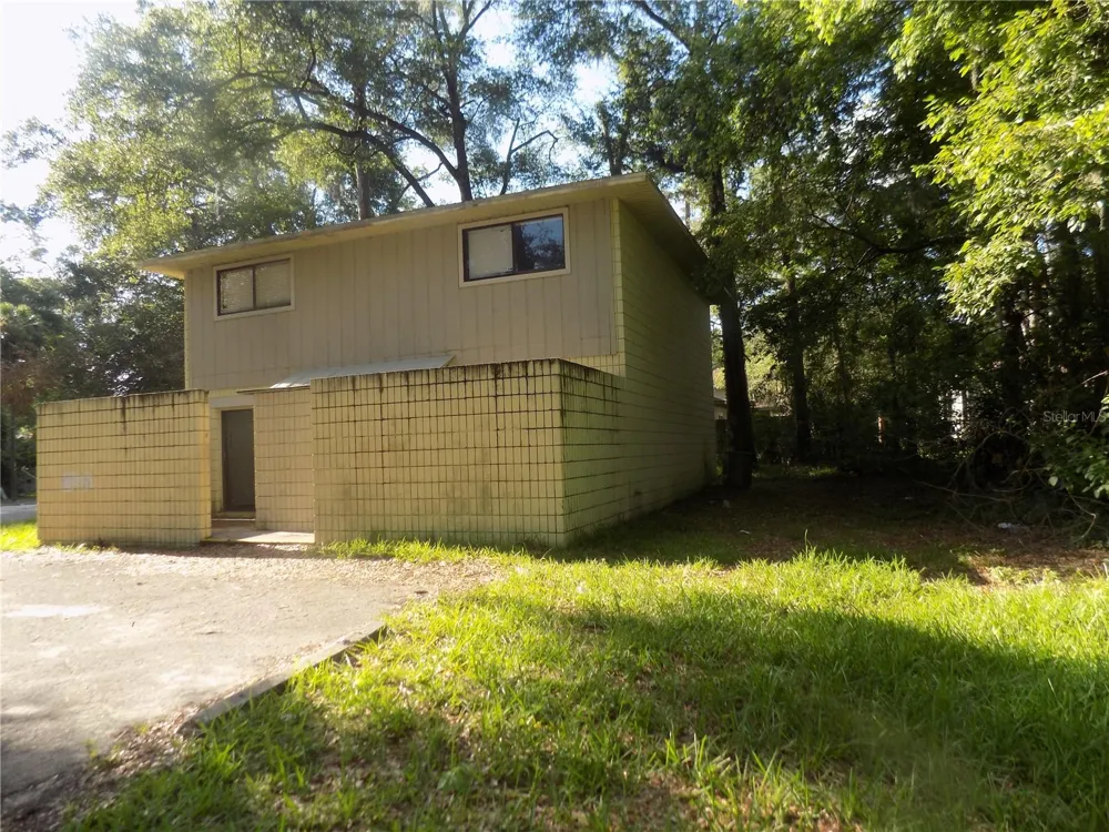 713 SW 69 STREET Gainesville, FL 32607