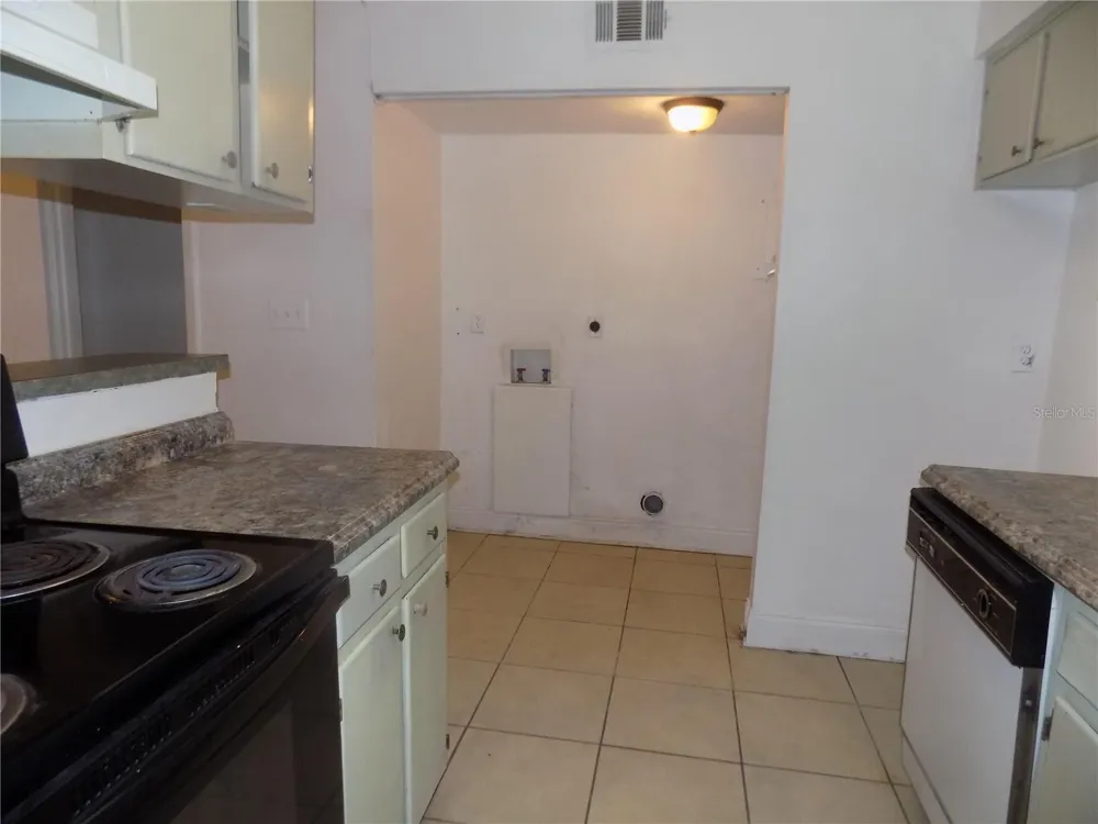 713 SW 69 STREET Gainesville, FL 32607