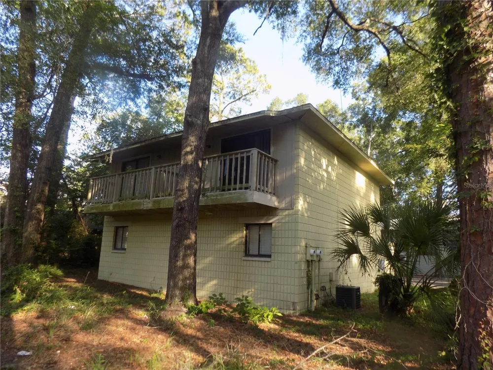 713 SW 69 STREET Gainesville, FL 32607