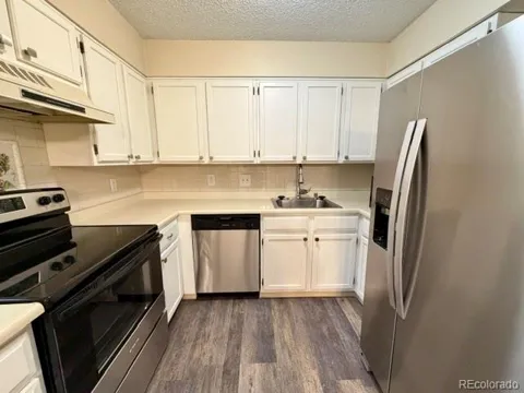 337 Wright Street #302