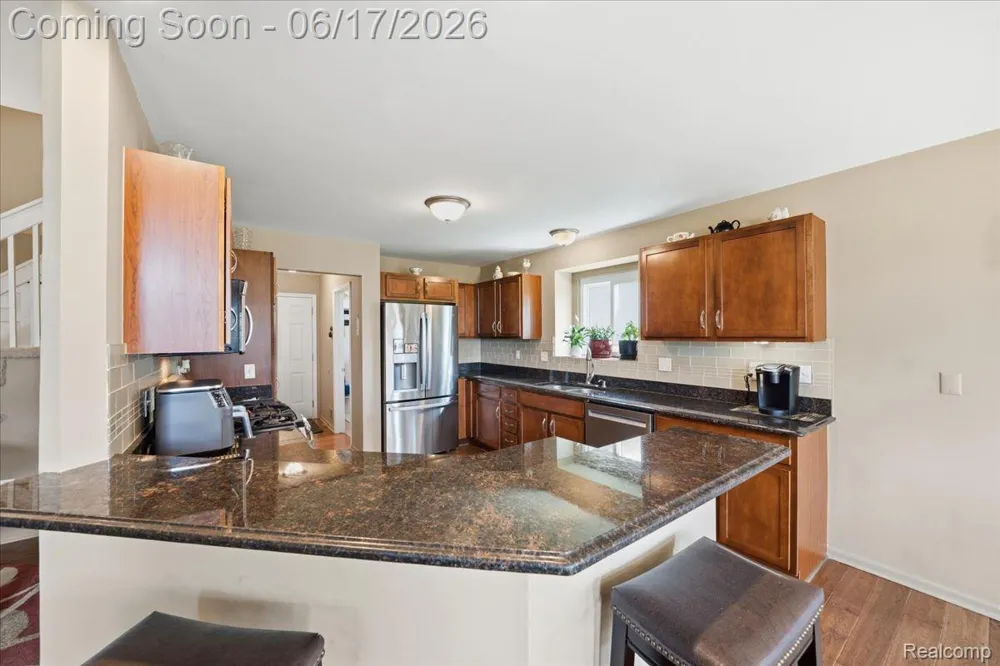 57549 Windmill Point Lyon Charter Township, MI 48165