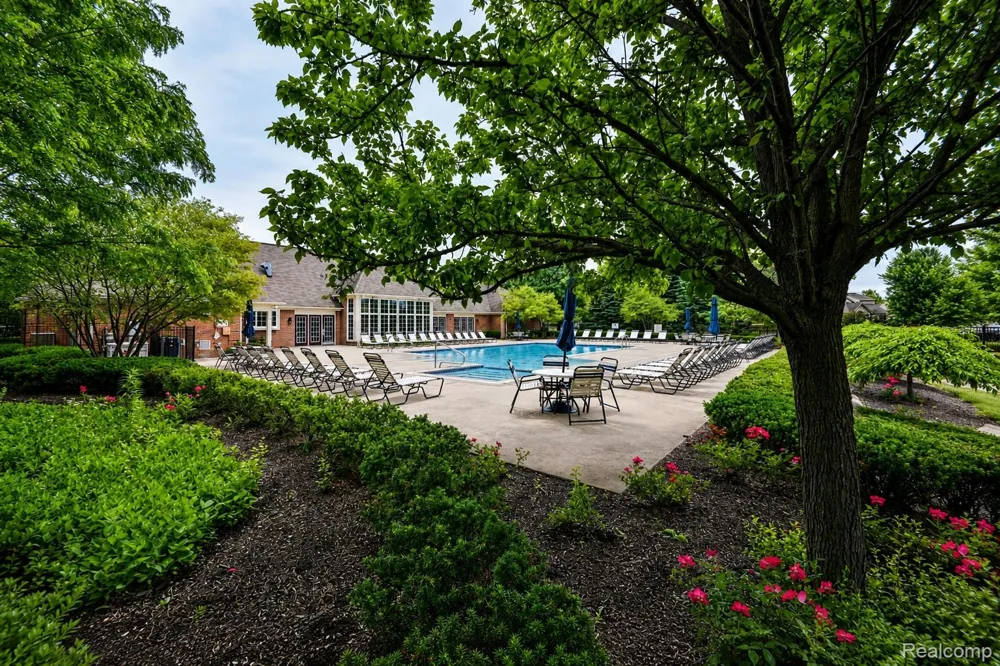 57549 Windmill Point Lyon Charter Township, MI 48165