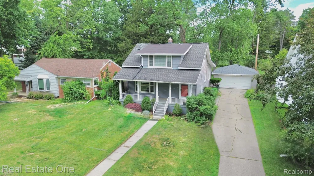 865 Grant Avenue Clawson City, MI 48017