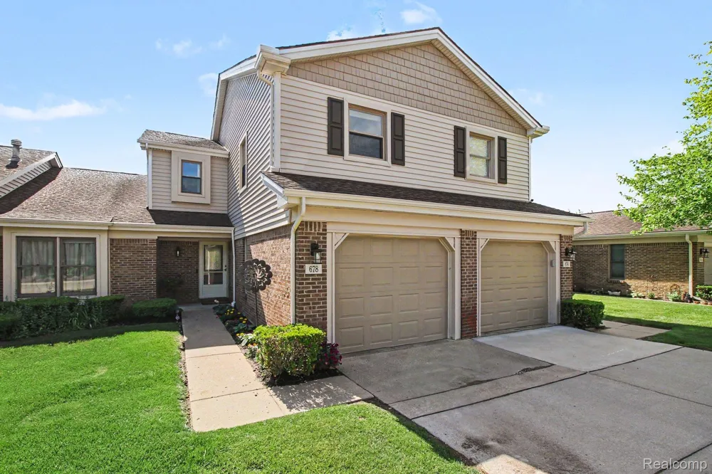 678 Summit Ridge Drive Milford Village, MI 48381