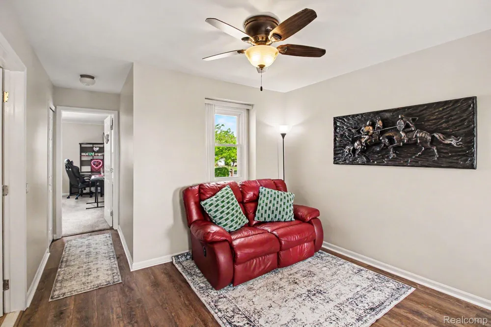 678 Summit Ridge Drive Milford Village, MI 48381