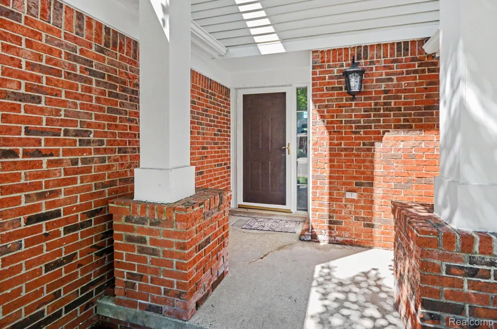 29307 Douglas Drive Novi City, MI 48377