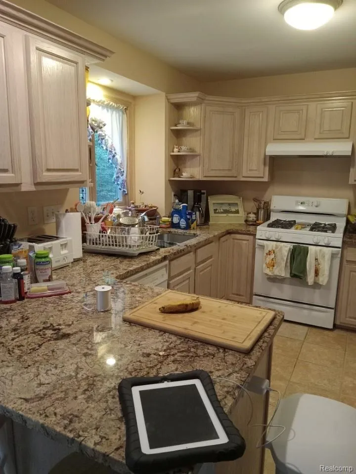4405 S Hemlock Road Centerville Township, MI 49621