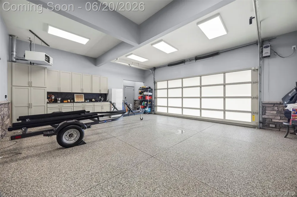22491 E 10 Mile Road St Clair Shores City, MI 48080