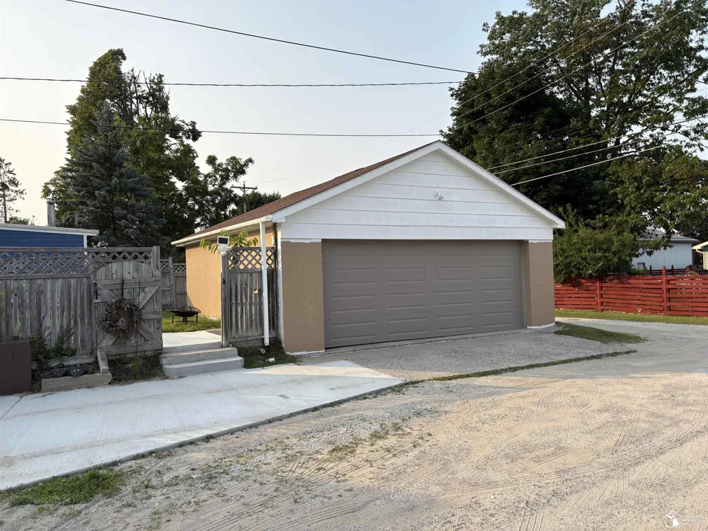 318 Seventh Street Rogers City City, MI 49779