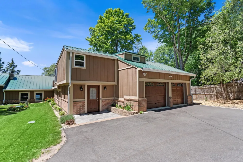 5541 Miles Road South Arm Township, MI 49727