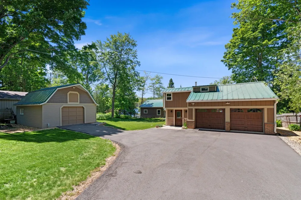 5541 Miles Road South Arm Township, MI 49727