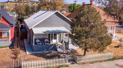 232 E 6th Street